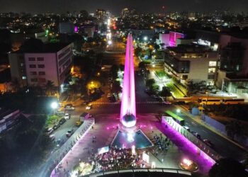 Monumentos del Distrito se iluminan de rosa por lucha contra Cáncer de Mama