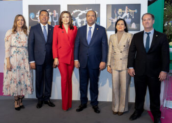 Voluntariado Banreservas logra un acercamiento con instituciones diplomáticas dominicanas en París