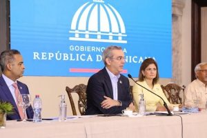 El Gobierno dominicano anuncia plan para mejorar la educación