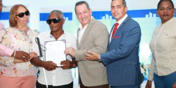 Promipyme entrega  RD$23.2 millones a micro empresarios de  Haina y El Carril