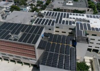 El Senado pone en funcionamiento más de 700 paneles solares en la institución