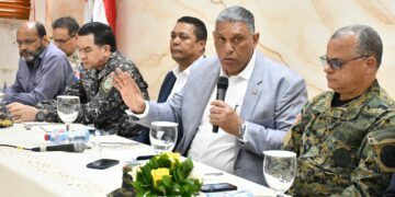 Autoridades se reúnen por más de tres horas y definen ruta crítica para evitar asentamientos de haitianos en el país 