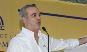 Presidente Luis Abinader: Gobierno y la Policía enfrentarán la delincuencia en cualquier terreno