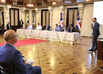 Presidente Abinader encabeza reunión con ministros y directores sobre X Censo Nacional de Población y Vivienda 2022