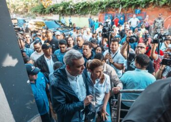 Gobierno y Alcaldía recorren zonas afectadas por las lluvias en el Distrito Nacional