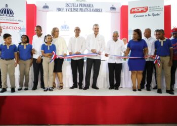 Presidente Abinader entrega obras en San Cristóbal por más de RD$697 millones