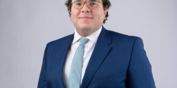 Presidente Abinader designa a Víctor Livio Enmanuel Cedeño Brea intendente del Mercado de Valores