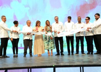 Presidente Abinader deja iniciados proyectos energéticos por 2,460 millones en Montecristi