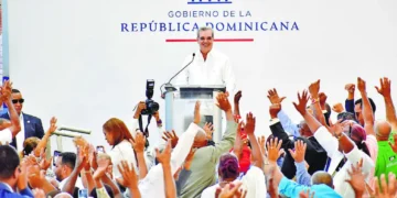 El Gobierno inicia la entrega de dos millones tarjetas Bono Navideño