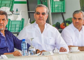 Presidente Luis Abinader encabeza inicio de las Grandes Ferias “Navidad del Cambio con el Inespre