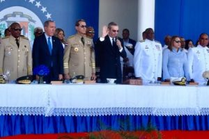 Presidente Abinader encabeza LXXI graduación promoción de Damas y Caballeros Guardiamarinas