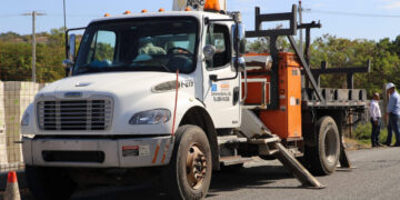 Edesur electrifica e ilumina entrada de Cañafistol; trabajos impactarán 8,000 personas