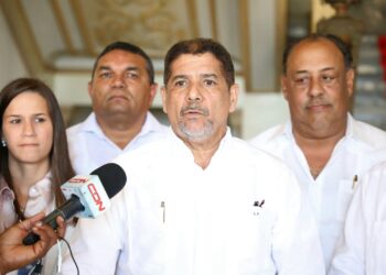 Gobierno y productores de huevos acuerdan aumentar su producción y garantizar suministros y precios estables al país