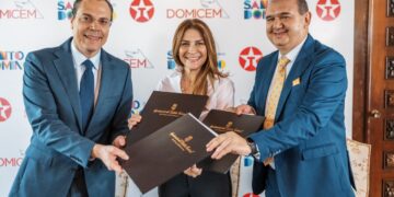 ADN, Texaco y Domicem remozarán Parque Dominicanos Ausentes en la George Washington