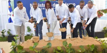 Turismo inicia obras en Samaná con inversión de más de 270 millones de pesos