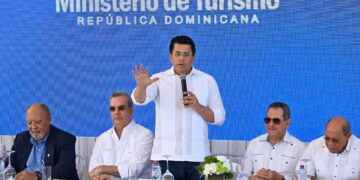 Turismo transforma tres playas en Barahona con un costo de 150 millones