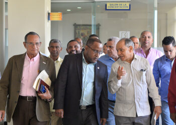 Sector sindical presto a iniciar diálogo para aumento de sueldos