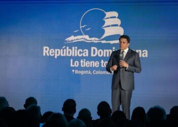 Ministro Collado presenta lo mejor de RD en Colombia