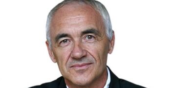 Santo Domingo recibe reconocido arquitecto Alfonso Vegara; firmará acuerdo entre Fundación Metrópoli y la ciudad Santo Domingo