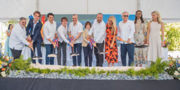 Presidente Abinader encabeza anuncio apertura de Katmandú Park, parque temático más moderno de Latinoamérica