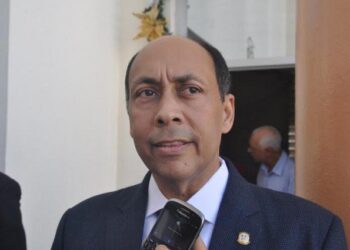 Ex senador Luis René Canaán renuncia del PLD