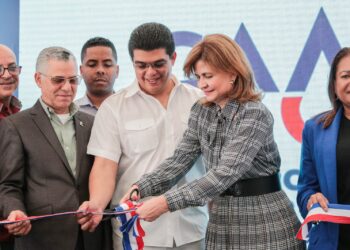 Vicepresidenta y CAASD entregan obras de drenaje sanitario para Invivienda