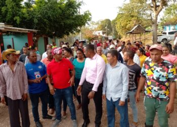Habitantes de Bayaguana demandan reconstrucción de carreteras y terminación de obras abandonadas
