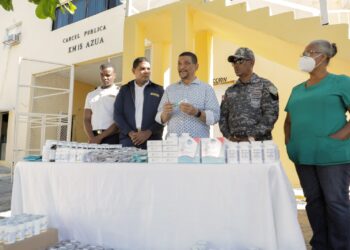 Gabinete de Política Social entrega medicamentos e insumos en varios municipios de Azua