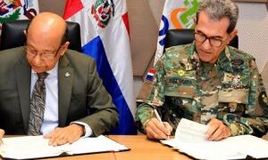 Ministerio de Defensa e IDOPPRIL firman convenio de Protección contra accidentes a miembros de las FF.AA.