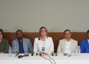 Dirigentes FP abandonan organización política y forman el “Partido Poder Ciudadano”