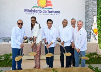 Turismo inicia reconstrucción de la vía Domingo Maíz y su interconexión a la avenida Punta Cana, a un costo de RD$184 millones.