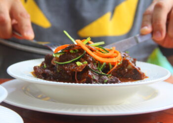 La chivería restaurante invita a celebrar el Dia de las Madres en sus modernas instalaciones y el contacto con la naturaleza