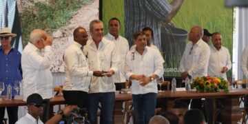 Presidente Abinader resalta aportes del sector agrícola y ofrece apoyo de compra 20 Millones de huevos a productores