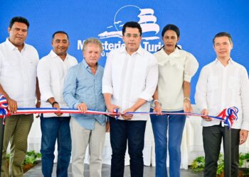 Collado inaugura obras en La Altagracia y deja iniciadas otras con una inversión de unos 202 millones de pesos