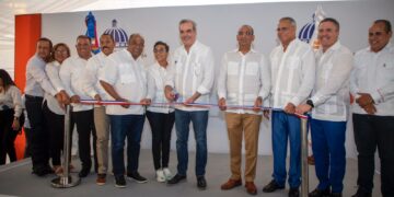 Presidente Abinader inaugura carretera Guayubín-Las Matas de Santa Cruz-Copey