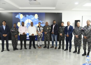 Diputados se trasladan al Palacio de la Policía Nacional para dialogar sobre la reforma policial y la seguridad ciudadana