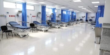 Presidente Abinader inaugura remozada área de emergencia del Hospital Robert Read Cabral