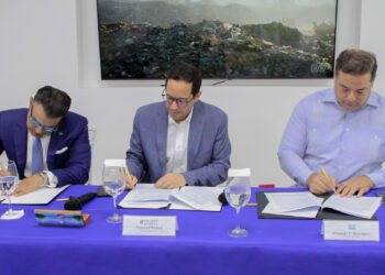 Fideicomisos Pro-Pedernales y Do Sostenible firman acuerdo para cierre de vertederos y la adecuada gestión de desechos sólidos en Cabo Rojo-Pedernales