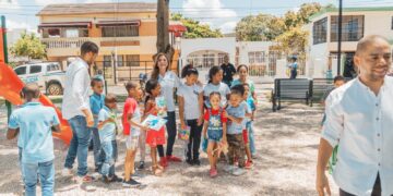 Alcaldía del DN y MOPC entregan nuevo parque en la urbanización Rosmil