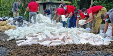 Procuradora Miriam Germán y presidente DNCD  encabezan incineración de  otro cargamento de más de 1,451 kilogramos de droga