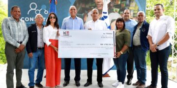 Indotel entrega recursos para inicio de proyecto llevará internet a zonas rurales de la provincia Independencia