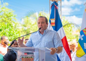 Ministro José Paliza inaugura el bulevar Manolo Tavárez Justo en el municipio Salcedo