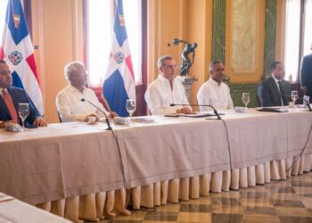 Presidente Abinader se reúne con directivos ADP y el ministro de Educación e insta a un gran acuerdo nacional para la educación