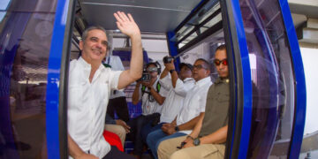 Alexis Jiménez valora Gobierno prolongue hasta el 16 de junio servicio gratuito Teleférico Alcarrizos