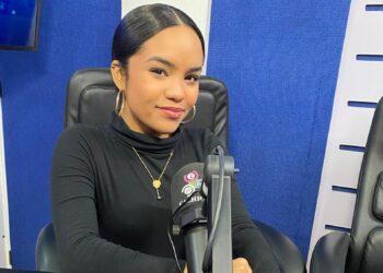 Editora deportiva Rosa Cuevas nominada a los premios “Micrófono de Oro 2023