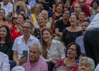 Rafael Solano Llena de Magia el parque Las Praderas con su «Piano bajo la luna»