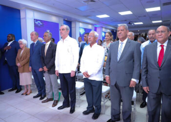 Ministro de Educación informa que 38,972 personas han descargado 49,711 certificados mediante el Expediente Único Educativo