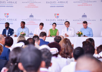 Primera dama y los ministros de Salud y de la Vivienda, entregan remozado el Centro Hogar Ángeles Felices