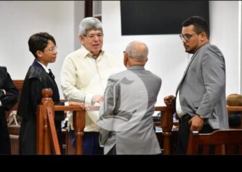 Abogados Fernando Rosa apelarán medida lo mantiene privado de libertad luego por 32 meses