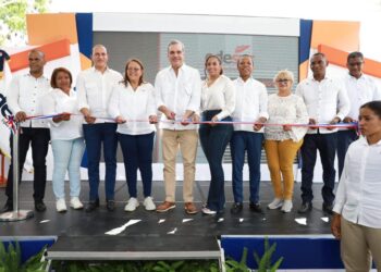 Presidente Abinader Sigue Impulsando el Desarrollo y Progreso del Sur.